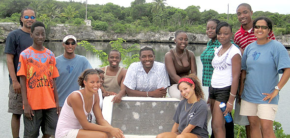 Bahamas Largest Blue Hole - Island School & Citizens` Review