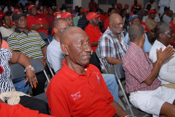 Financial Committee of the FNM resign.
