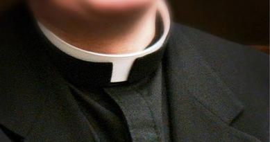 061203_priest_generic