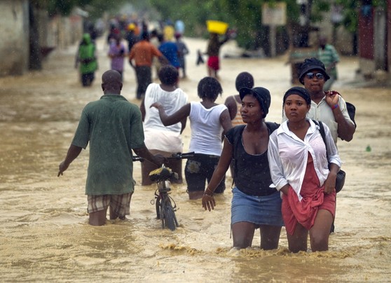 APTOPIX_Tropical_Weather_043b4-2161