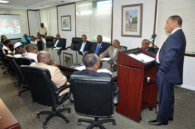 W-PM-Promotes-Bahamas-Carnival