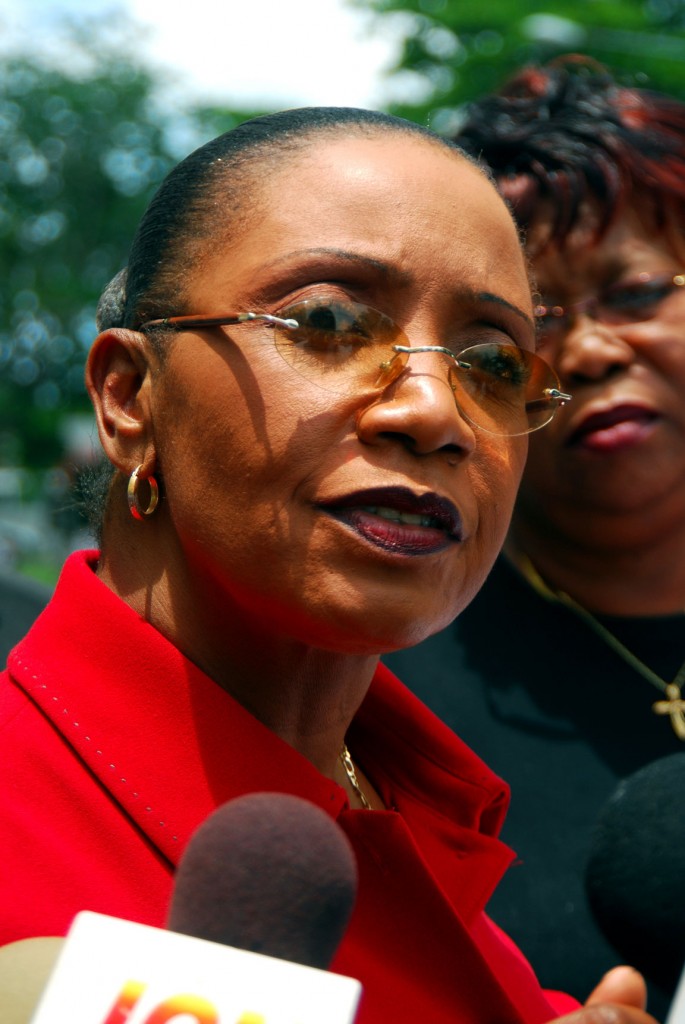 CLEOLA-HAMILTON-3-685x1024