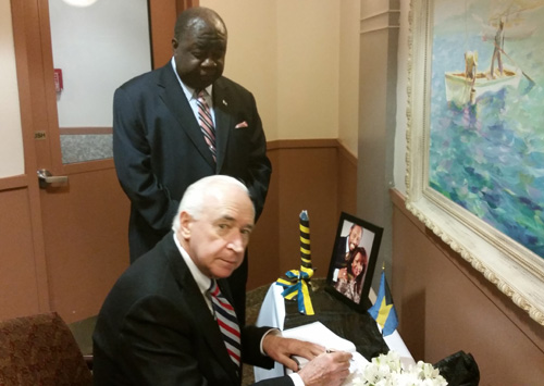 MUNROE-BOOK-OF-CONDOLENCE