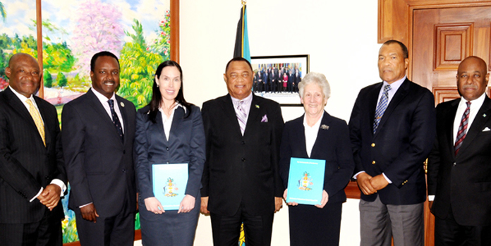 CGF VISITS THE BAHAMAS – Prime Minister the Rt. Hon. Perry Christie, centre, welcomed Commonwealth Games Federation officials in a courtesy call on Wednesday, January 13, at the Office of the Prime Minister. Pictured from left are: Paul Major; Minister of Youth, Sports and Culture the Hon. Dr. Daniel Johnson; Commonwealth Games Federation Head of Youth Games Rachel Simon; Prime Minister Christie; President of Commonwealth Games Federation Louise Martin; President of Bahamas Olympic Committee Wellington Miller; and Minister of Tourism the Hon. Obie Wilchcombe. (BIS Photo/Kemuel Stubbs) 