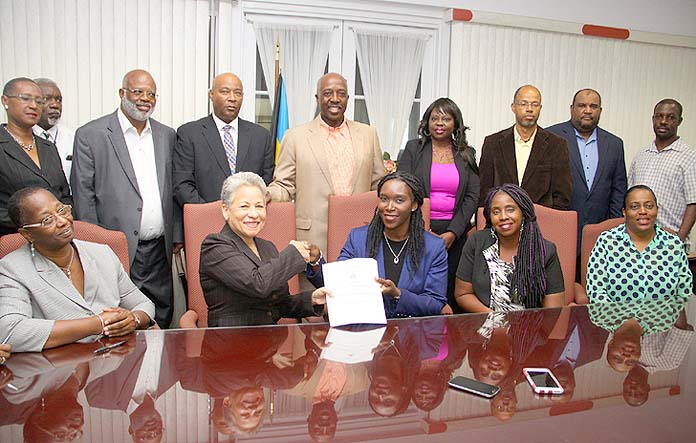 A new industrial agreement has been signed between the Government of the Bahamas and the Bahamas Air Traffic Control Union (BATCU). The agreement was signed on Friday, May 27 at the Ministry of the Public Service.  Pictured L-R: Permanent Secretary, Ministry of the Public Service, Hyacinth Pratt-Winder; Minister of Transport and Aviation, the Hon. Glenys Hanna-Martin; President of BATCU Lashan Gray; Secretary General (BATCU) Erica Symonette and Treasurer (BATCU) Karen Bartlett. Also pictured standing is Minister of Labour, National Insurance, and the Public Service the Hon. D. Shane Gibson, flanked by Public Service Ministry personnel. (BIS Photos/Patrick Hanna)
