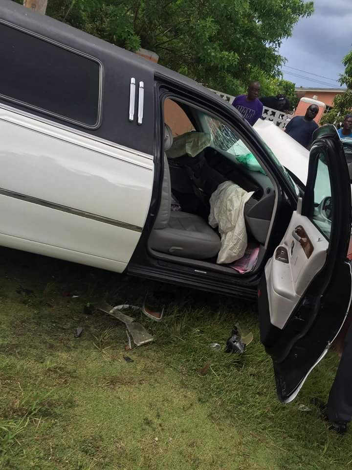 That limo carrying realtives of the deceased which crashed into the victim's car.