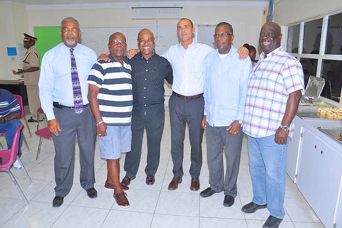 rom left in the photo are: Oscar Munroe, Island Administrator; Sherrick Ellis a Bimini resident; Hon. Obie Wilchcombe; Mr. Vandekreeke; Hon. Fred Mitchell; and Lloyd “Duda” Edgecombe, Bimini resident.   (BIS Photo/Vandyke Hepburn)