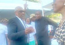 Former PM Hubert Minnis backs his Freetown candidate ‘Blue’ Johnson – Is soon to be ousted PLP MP Leroy Major now working with Minnis?