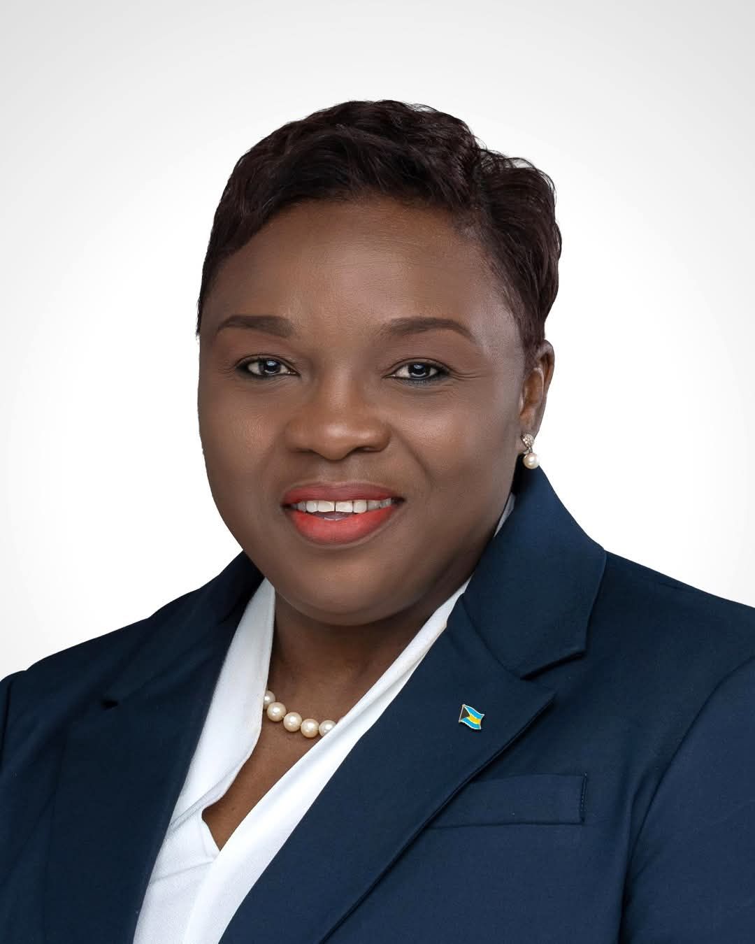 MORE RESIGNATIONS INSIDE THE FNM FORCES THE APPOINTMENT OF NEW SENATOR!