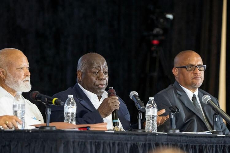 GREGORY K. MOSS Clearing the Air Town Hall Meeting on Arbitration Partial Final Award Government of the Commonwealth of The Bahamas