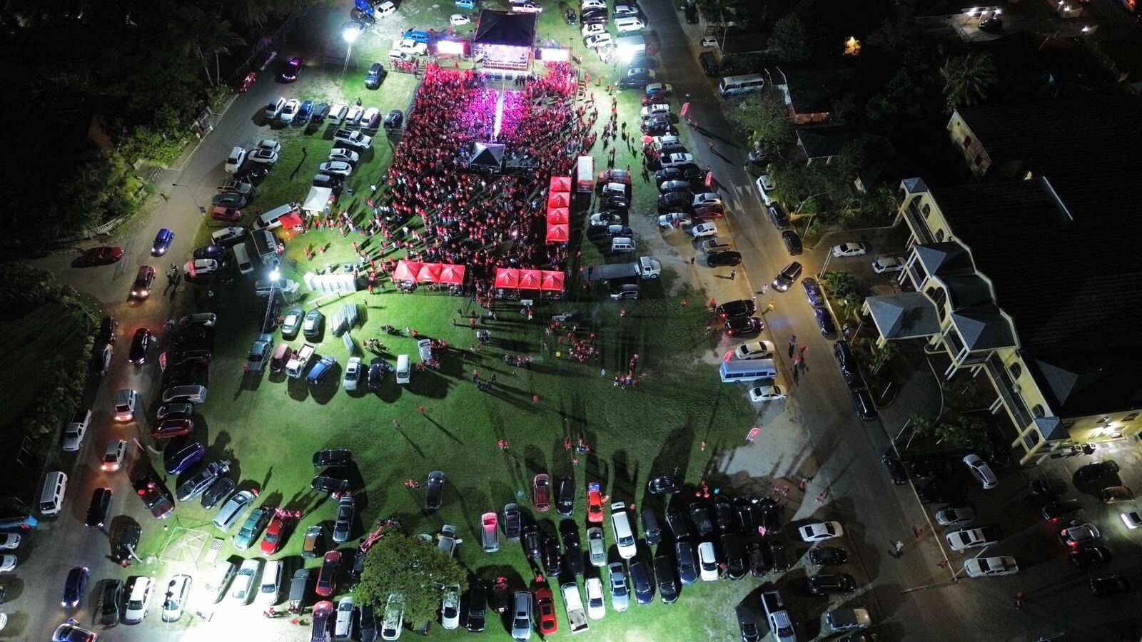 FNM base support in decline just 27 days before the May 12th General Elections!