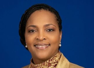 GRANT DEFECTS FROM FNM, THROWS SUPPORT BEHIND PLP AHEAD OF VOTE!